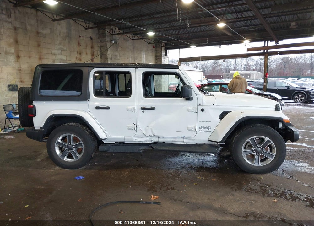 2021 JEEP WRANGLER UNLIMITED SAHARA 4X4 VIN: 1C4HJXEN2MW704359