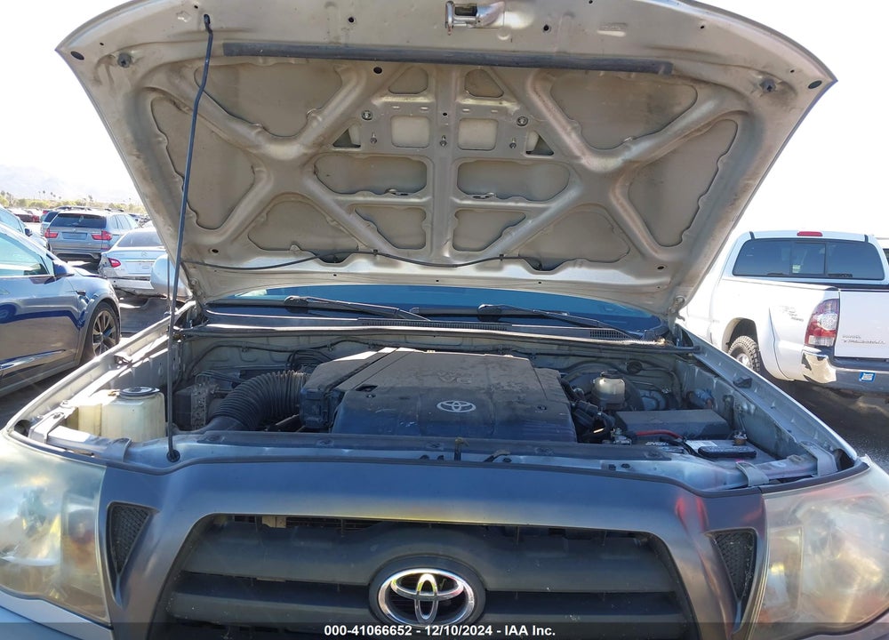 2011 TOYOTA TACOMA DOUBLE CAB PRERUNNER VIN: 3TMJU4GN4BM114293