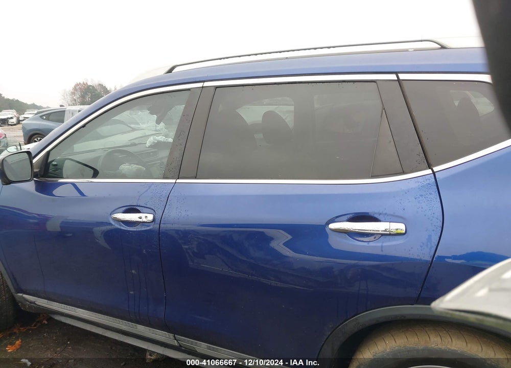 2019 NISSAN ROGUE SL VIN: 5N1AT2MT4KC718689