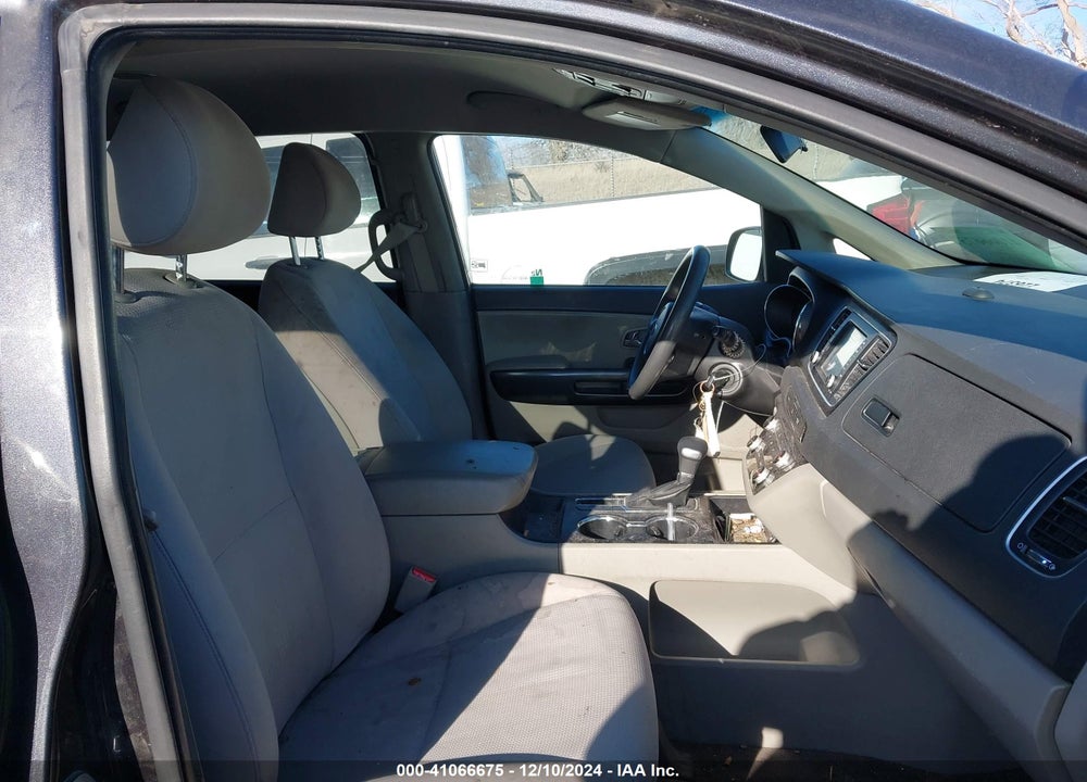 2021 KIA SEDONA LX VIN: KNDMB5C19M6671229