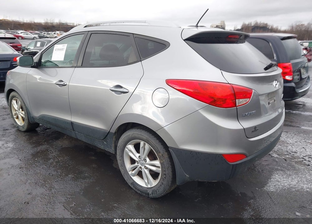 2013 HYUNDAI TUCSON GLS VIN: KM8JUCAC9DU556286