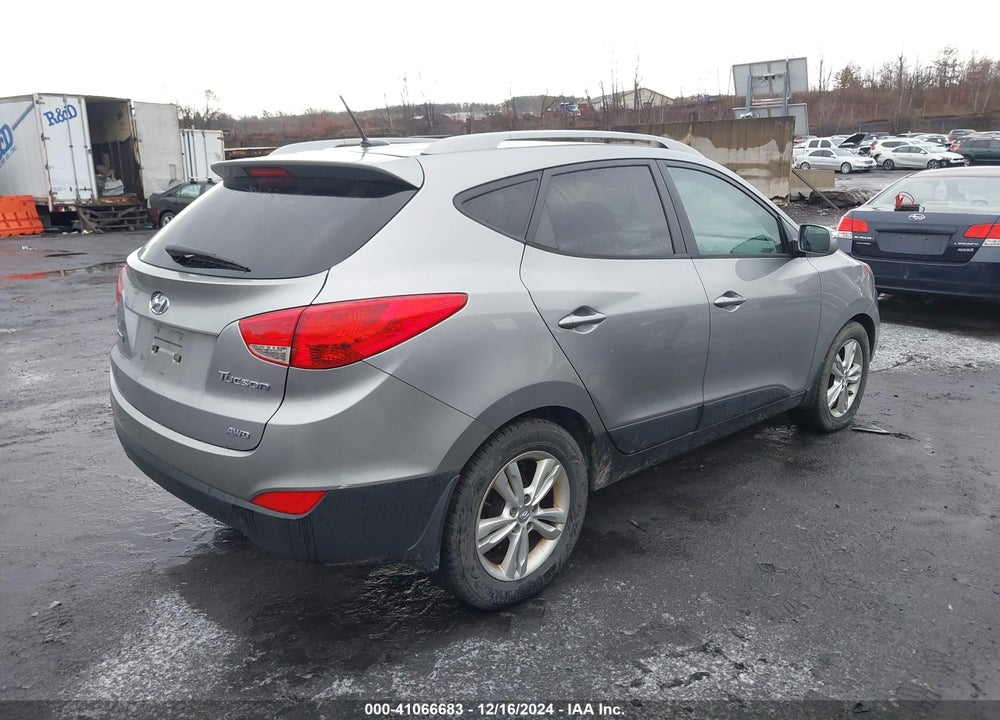 2013 HYUNDAI TUCSON GLS VIN: KM8JUCAC9DU556286