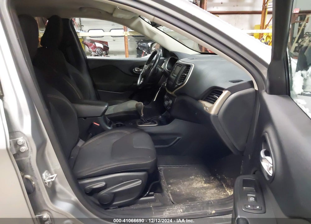 2016 JEEP CHEROKEE LATITUDE VIN: 1C4PJMCB6GW154915