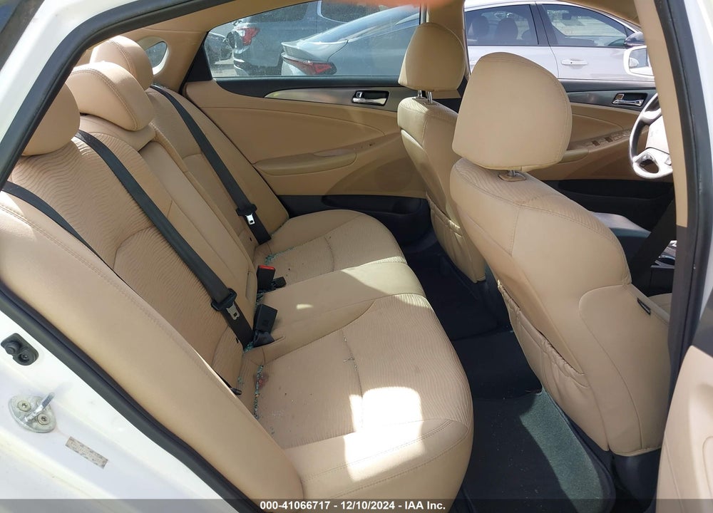 2015 HYUNDAI SONATA HYBRID VIN: KMHEC4A46FA132782