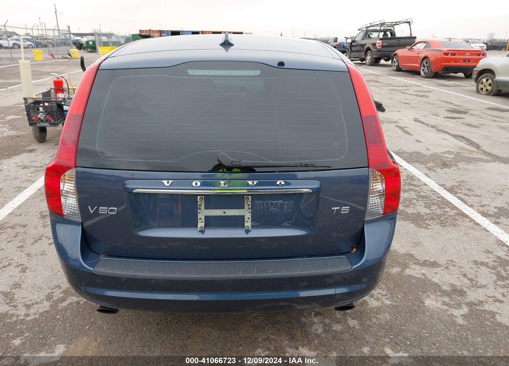 2011 VOLVO V50 T5/T5 R-DESIGN VIN: YV1672MW5B2602507