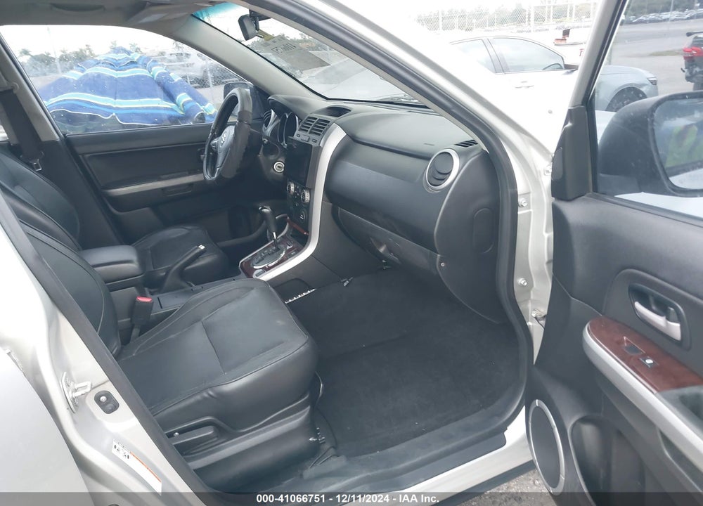 2006 SUZUKI GRAND VITARA LUXURY VIN: JS3TE947X64104153