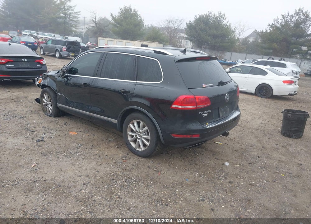 2013 VOLKSWAGEN TOUAREG VR6 SPORT VIN: WVGEF9BPXDD013643