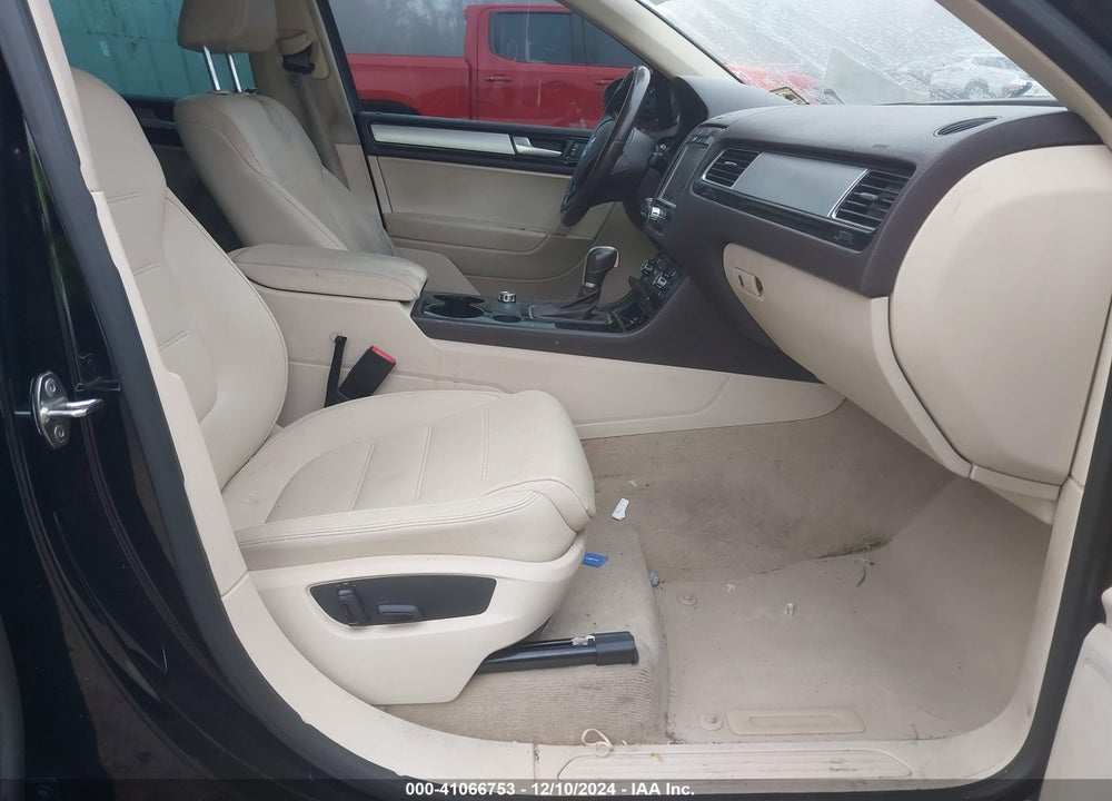 2013 VOLKSWAGEN TOUAREG VR6 SPORT VIN: WVGEF9BPXDD013643