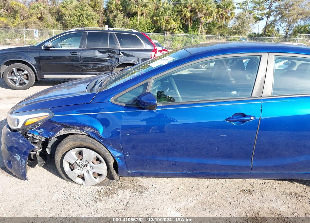 2018 KIA FORTE LX VIN: 3KPFK4A73JE254804