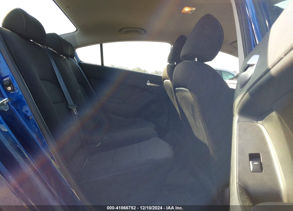 2018 KIA FORTE LX VIN: 3KPFK4A73JE254804