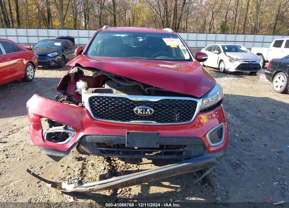 2016 KIA SORENTO 3.3L LX VIN: 5XYPG4A57GG129837
