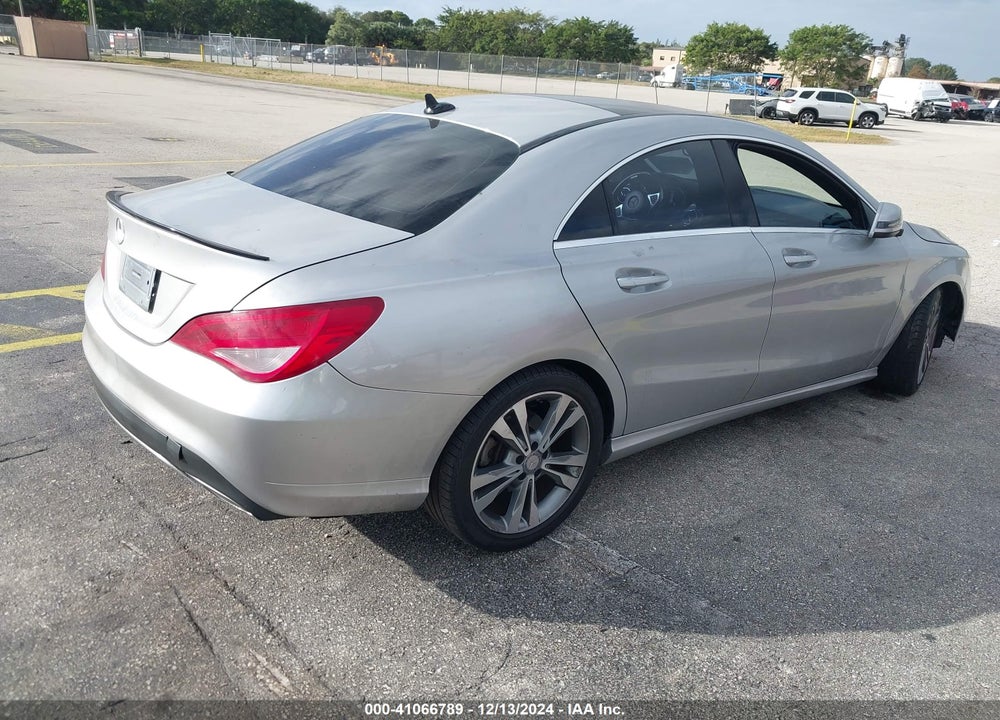 2018 MERCEDES-BENZ CLA 250 VIN: WDDSJ4EB2JN556800