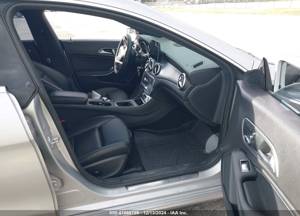 2018 MERCEDES-BENZ CLA 250 VIN: WDDSJ4EB2JN556800