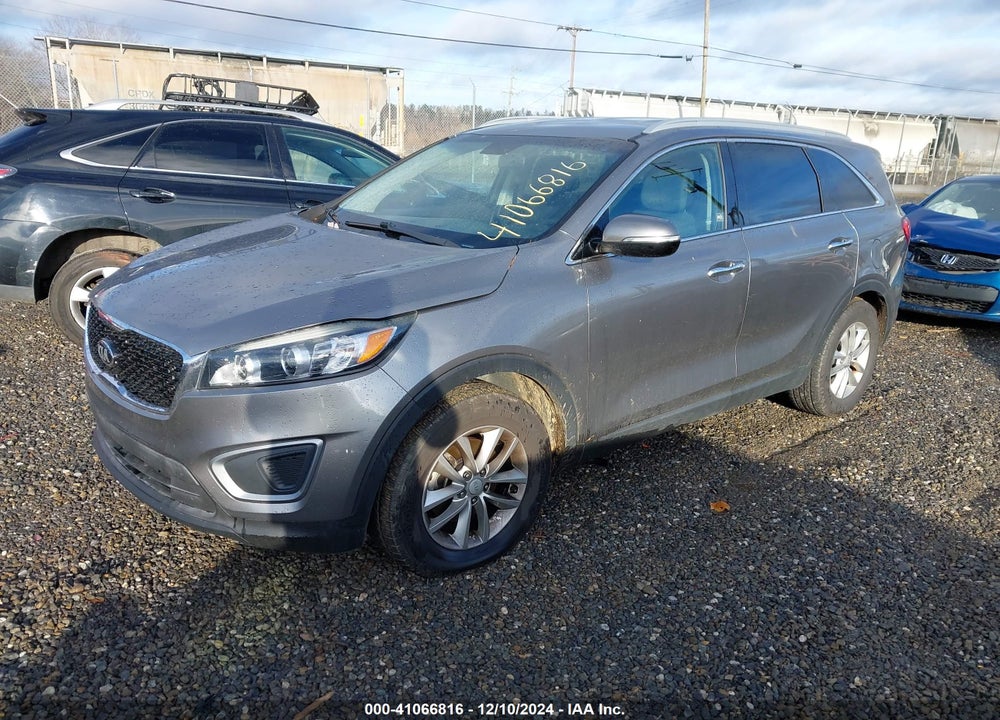 2016 KIA SORENTO 3.3L LX VIN: 5XYPG4A54GG027377