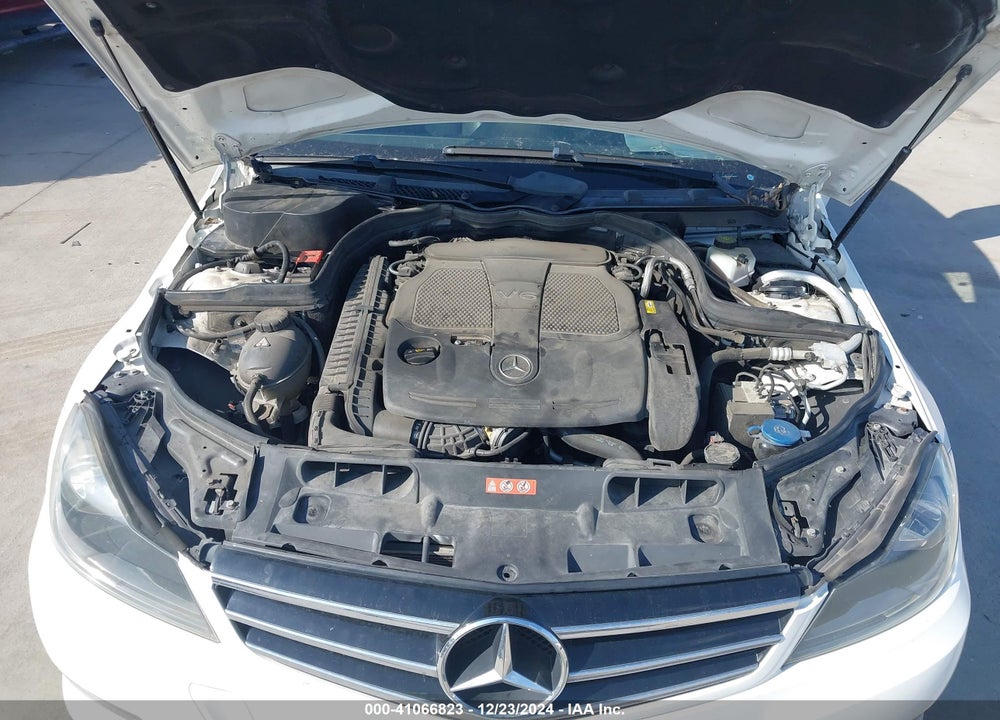 2014 MERCEDES-BENZ C 300 LUXURY 4MATIC/SPORT 4MATIC VIN: WDDGF8AB6EG199264