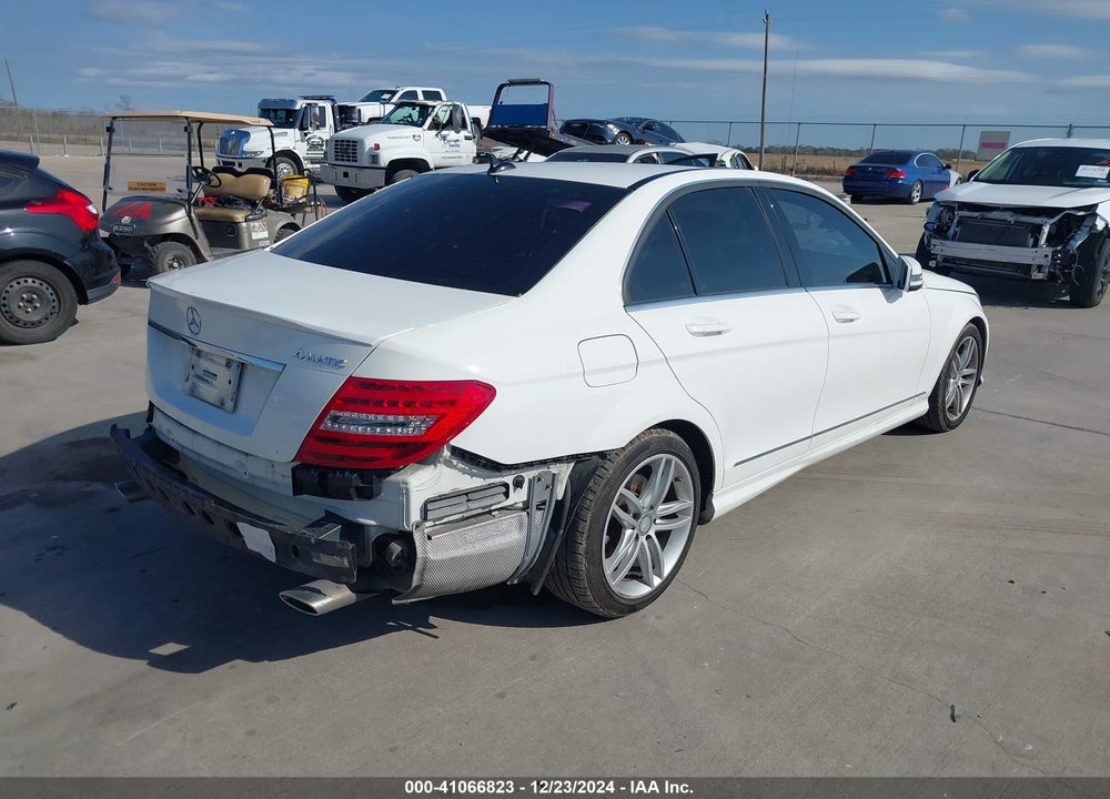 2014 MERCEDES-BENZ C 300 LUXURY 4MATIC/SPORT 4MATIC VIN: WDDGF8AB6EG199264