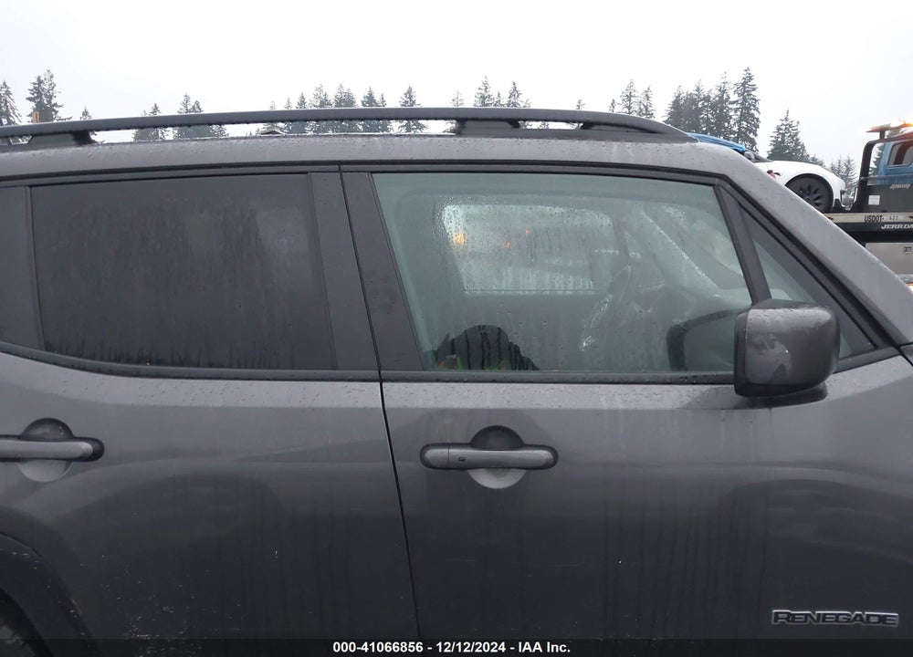 2018 JEEP RENEGADE LATITUDE FWD VIN: ZACCJABB9JPH83376