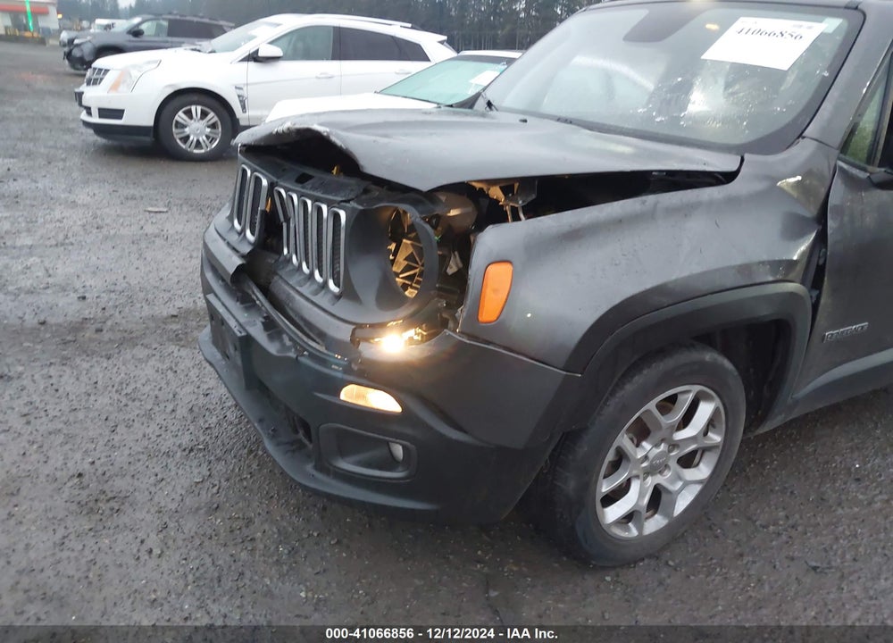 2018 JEEP RENEGADE LATITUDE FWD VIN: ZACCJABB9JPH83376