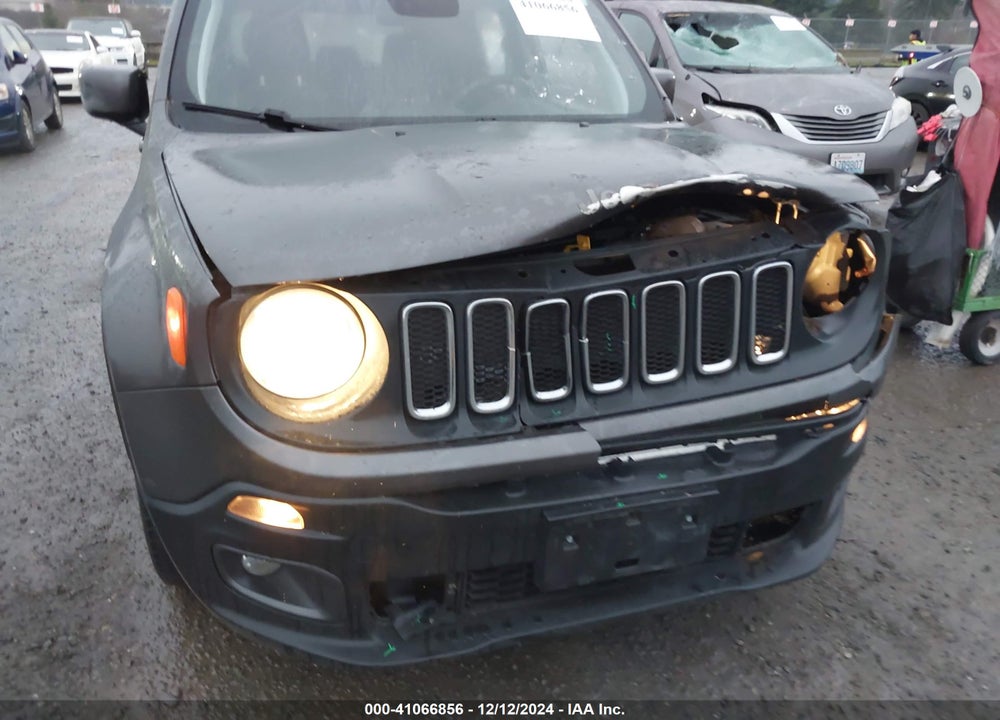 2018 JEEP RENEGADE LATITUDE FWD VIN: ZACCJABB9JPH83376