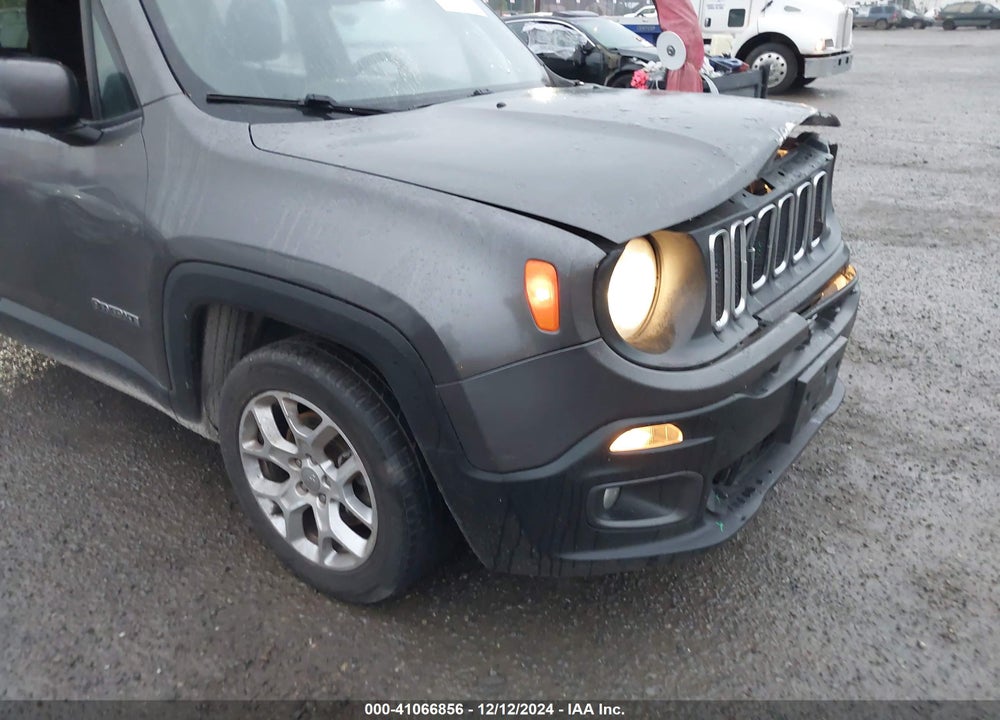 2018 JEEP RENEGADE LATITUDE FWD VIN: ZACCJABB9JPH83376