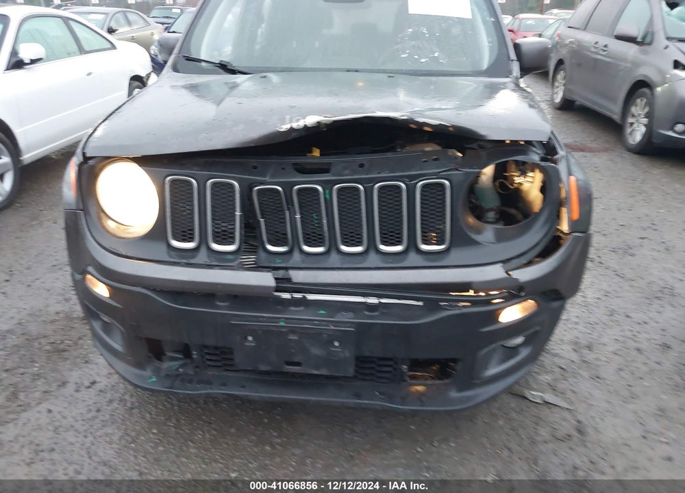 2018 JEEP RENEGADE LATITUDE FWD VIN: ZACCJABB9JPH83376