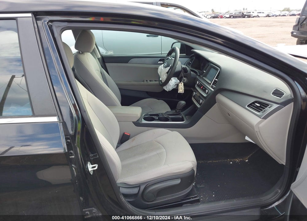 2018 HYUNDAI SONATA SE VIN: 5NPE24AF1JH626378