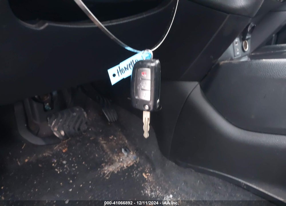 2016 NISSAN ROGUE S VIN: JN8AT2MV2GW139281