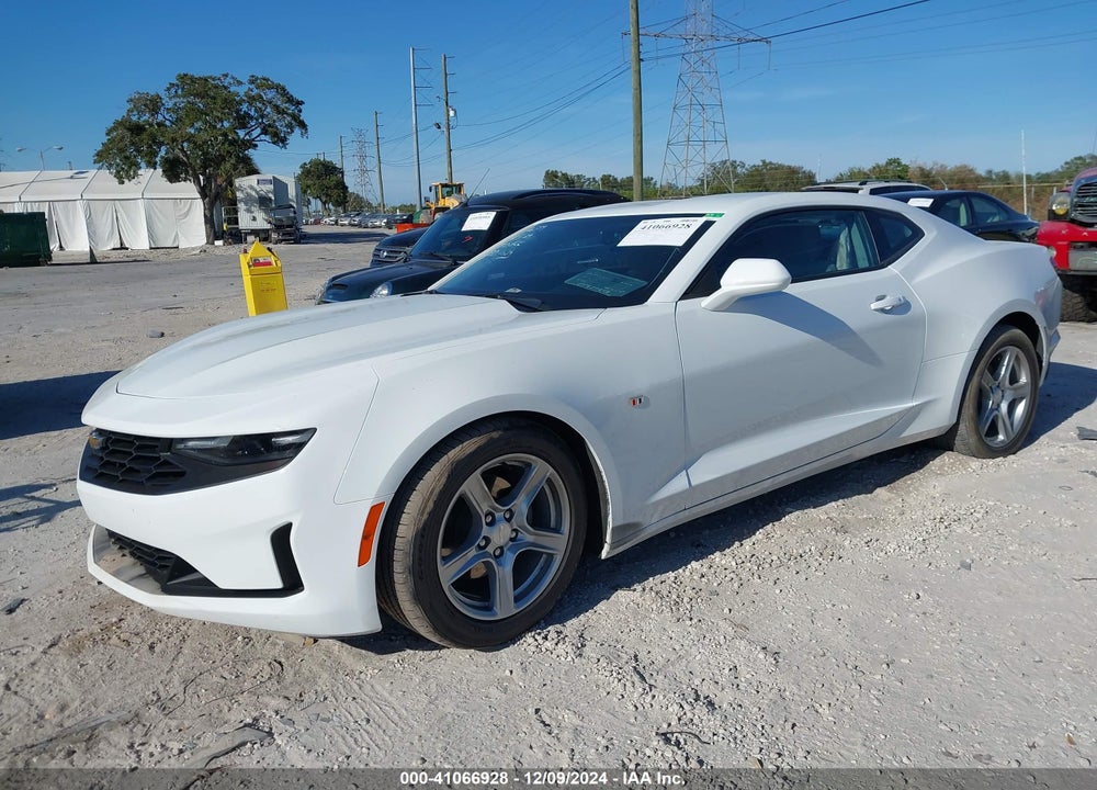2021 CHEVROLET CAMARO RWD 1LT VIN: 1G1FB1RS8M0104006