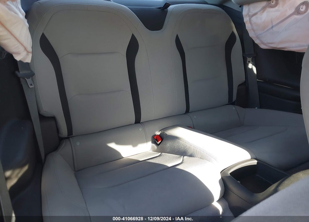 2021 CHEVROLET CAMARO RWD 1LT VIN: 1G1FB1RS8M0104006