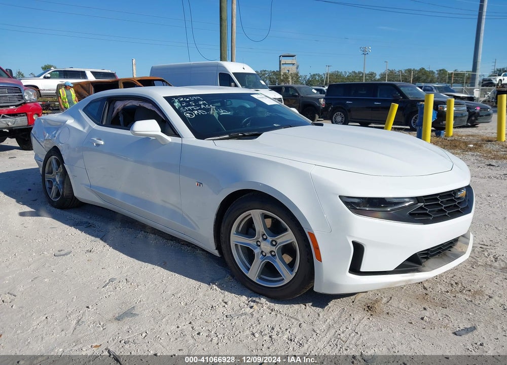2021 CHEVROLET CAMARO RWD 1LT VIN: 1G1FB1RS8M0104006