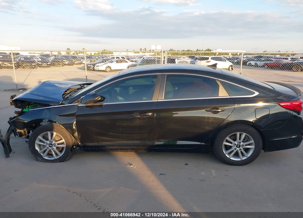 2017 HYUNDAI SONATA VIN: 5NPE24AF2HH474329