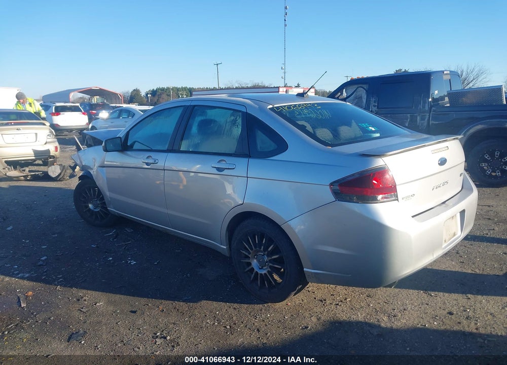 2011 FORD FOCUS SES VIN: 1FAHP3GN1BW143241