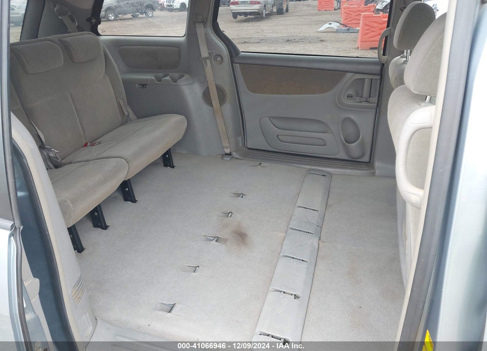 2004 TOYOTA SIENNA LE VIN: 5TDZA23C24S069510