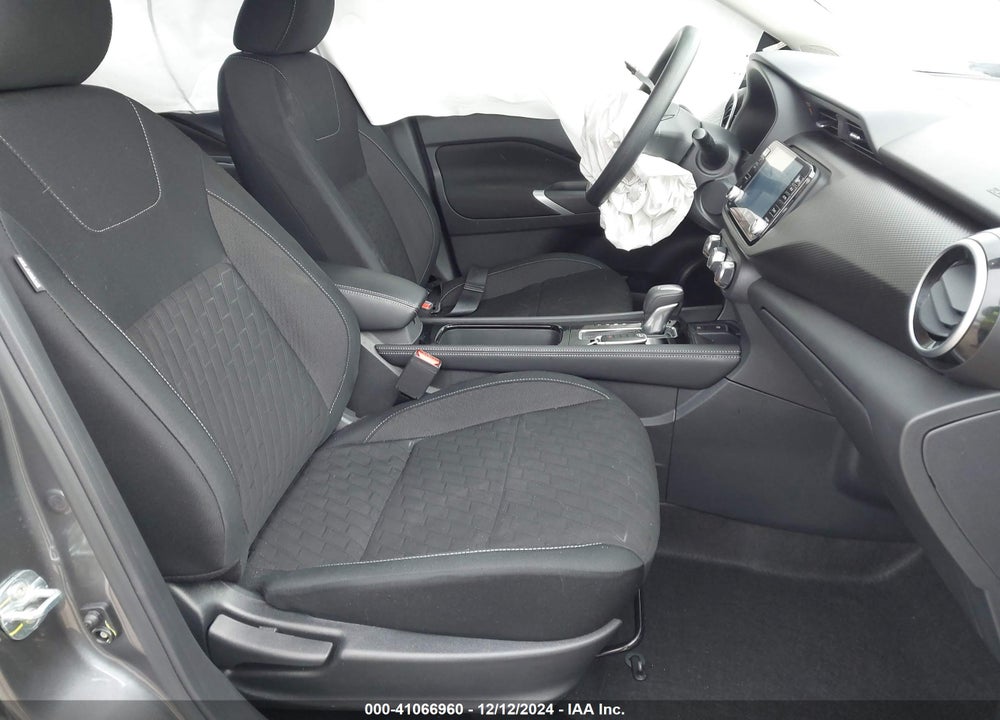 2024 NISSAN KICKS SV XTRONIC CVT VIN: 3N1CP5CV8RL573017