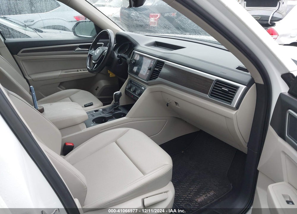 2018 VOLKSWAGEN ATLAS 3.6L V6 SE/3.6L V6 SE W/TECHNOLOGY VIN: 1V2DR2CA2JC548376