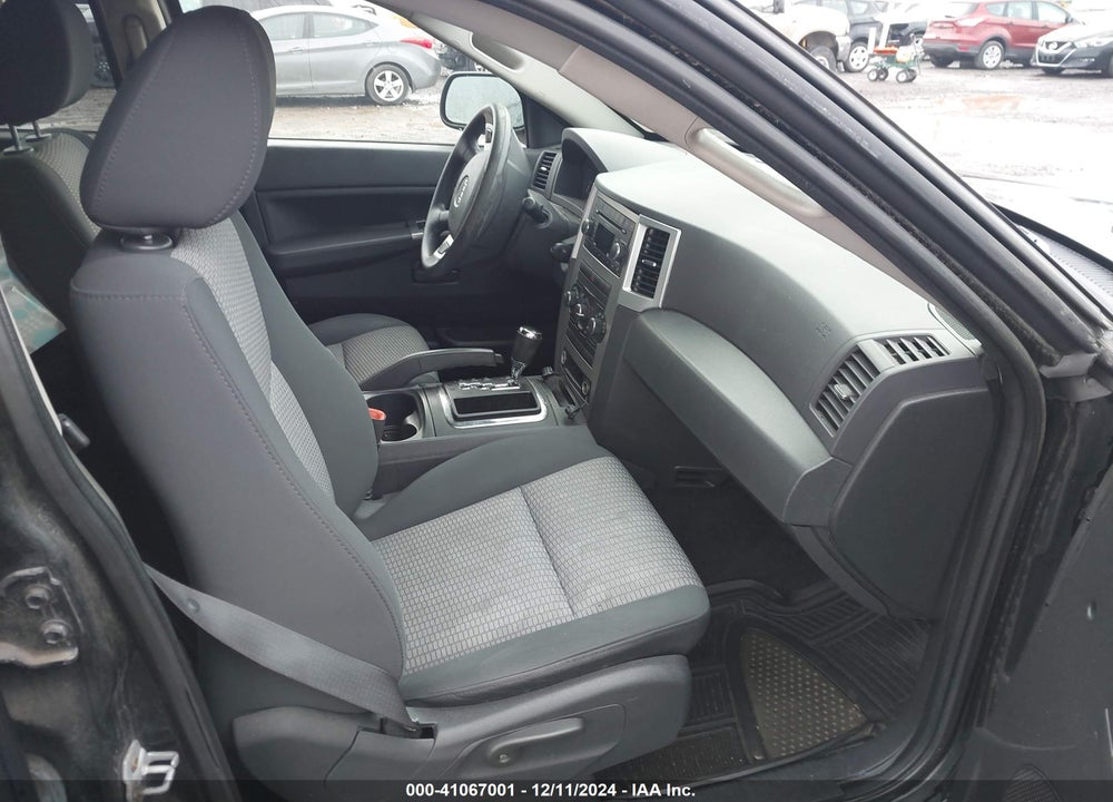 2008 JEEP GRAND CHEROKEE LAREDO VIN: 1J8GR48K18C129384