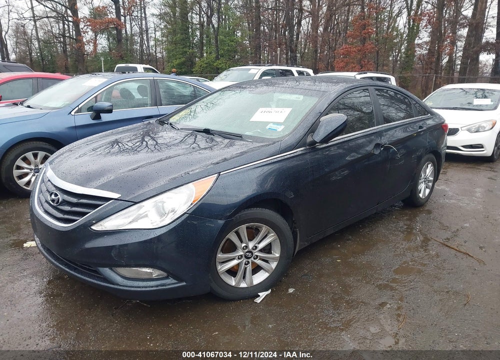 2013 HYUNDAI SONATA GLS VIN: 5NPEB4AC4DH585643