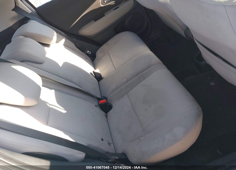 2022 HONDA HR-V AWD LX VIN: 3CZRU6H31NM742290