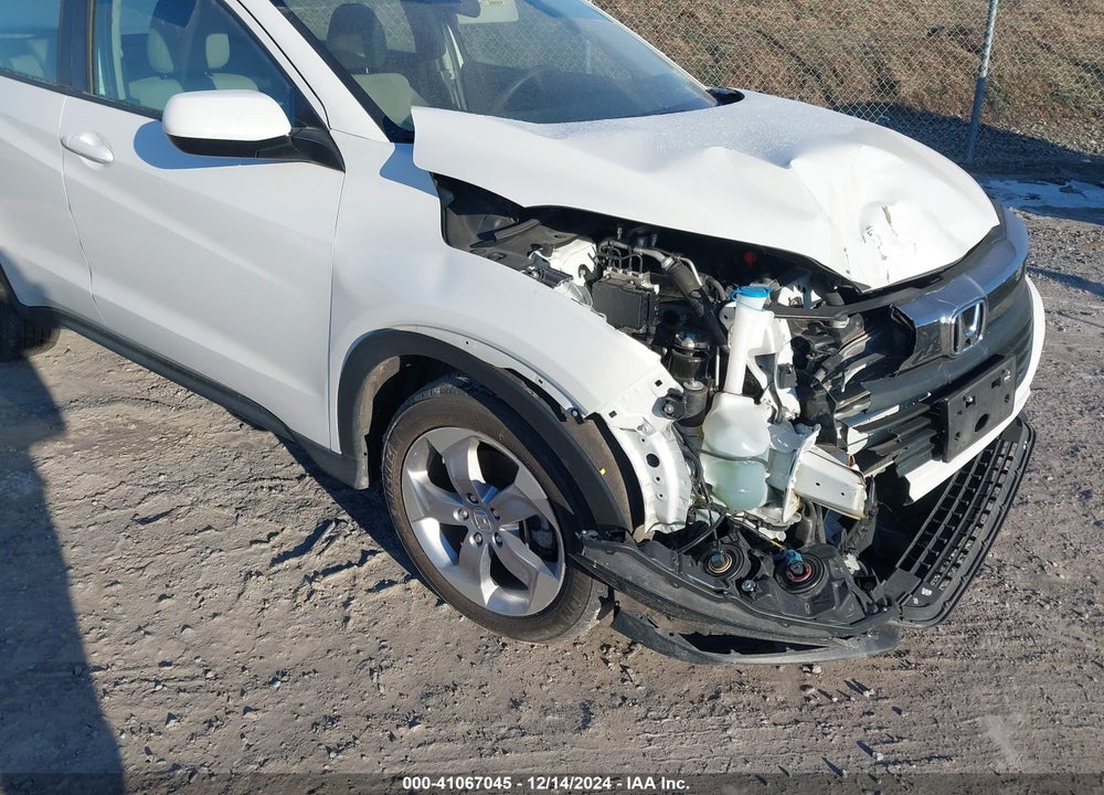2022 HONDA HR-V AWD LX VIN: 3CZRU6H31NM742290