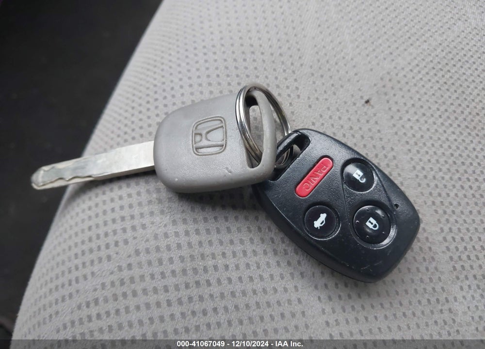 2012 HONDA CIVIC LX VIN: 19XFB2F52CE380294