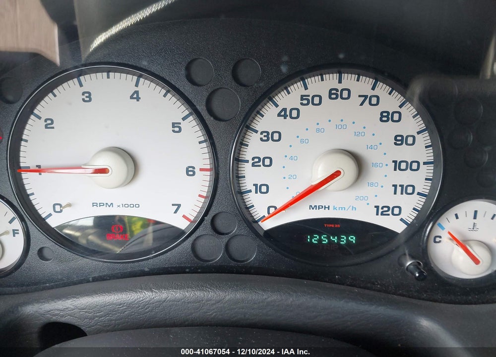 2003 JEEP LIBERTY SPORT VIN: 1J4GL48K43W732713