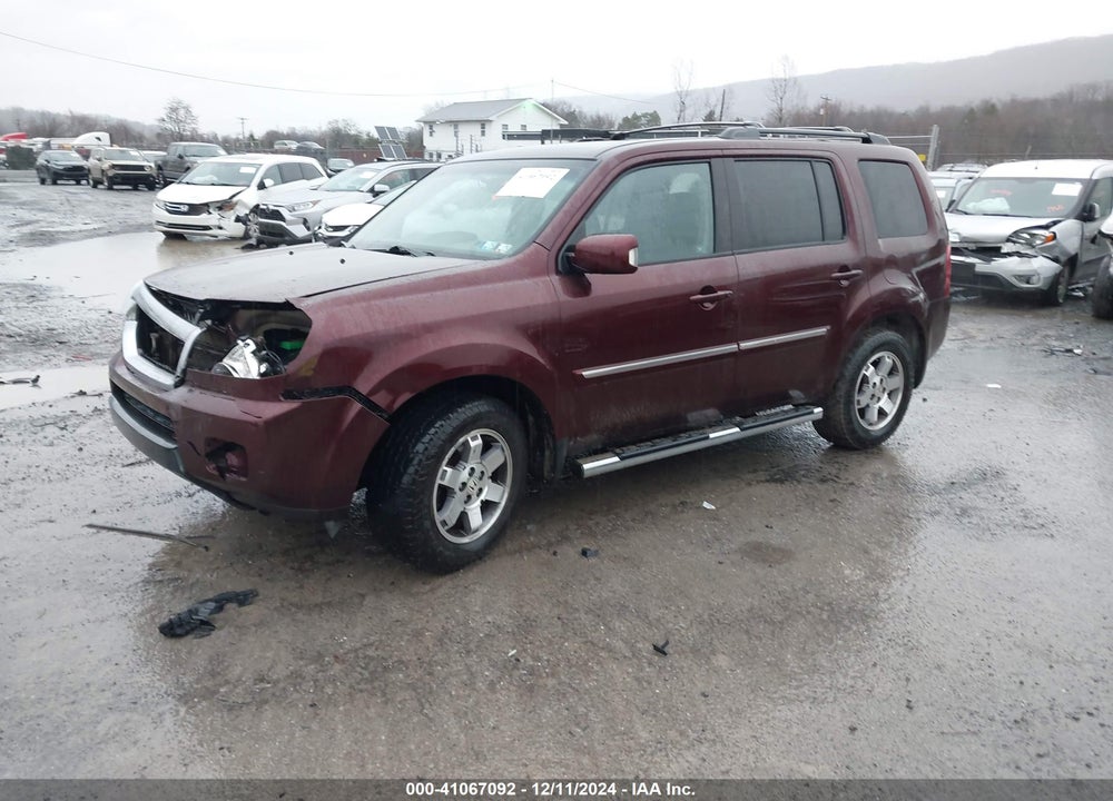 2011 HONDA PILOT TOURING VIN: 5FNYF4H99BB092743