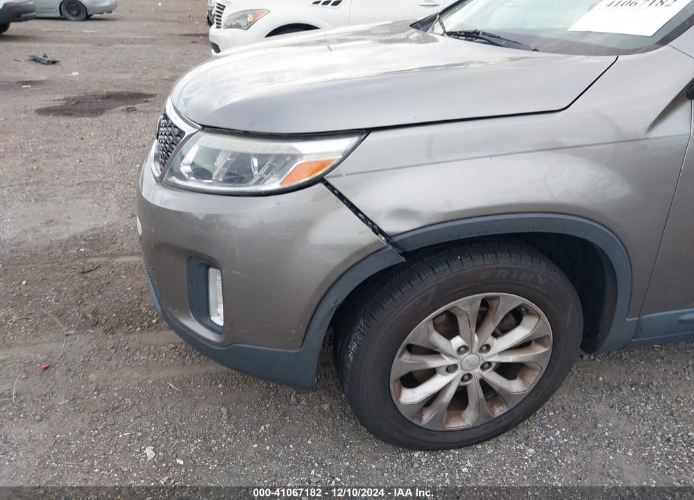 2015 KIA SORENTO EX V6 VIN: 5XYKU4A74FG642093