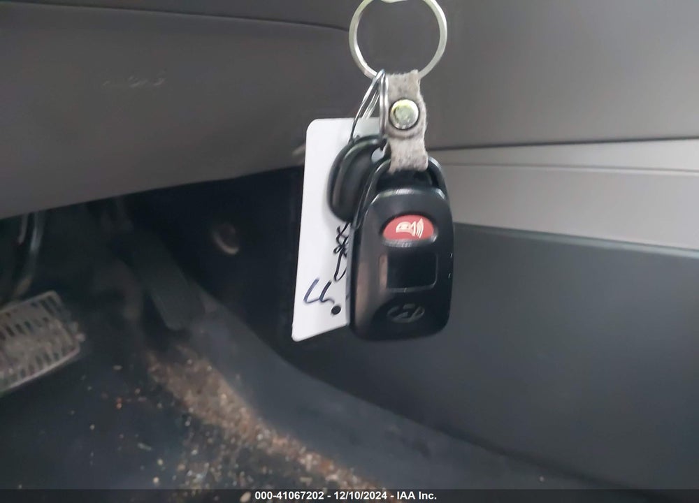 2019 HYUNDAI ELANTRA VIN: KMHD84LF8KU845512
