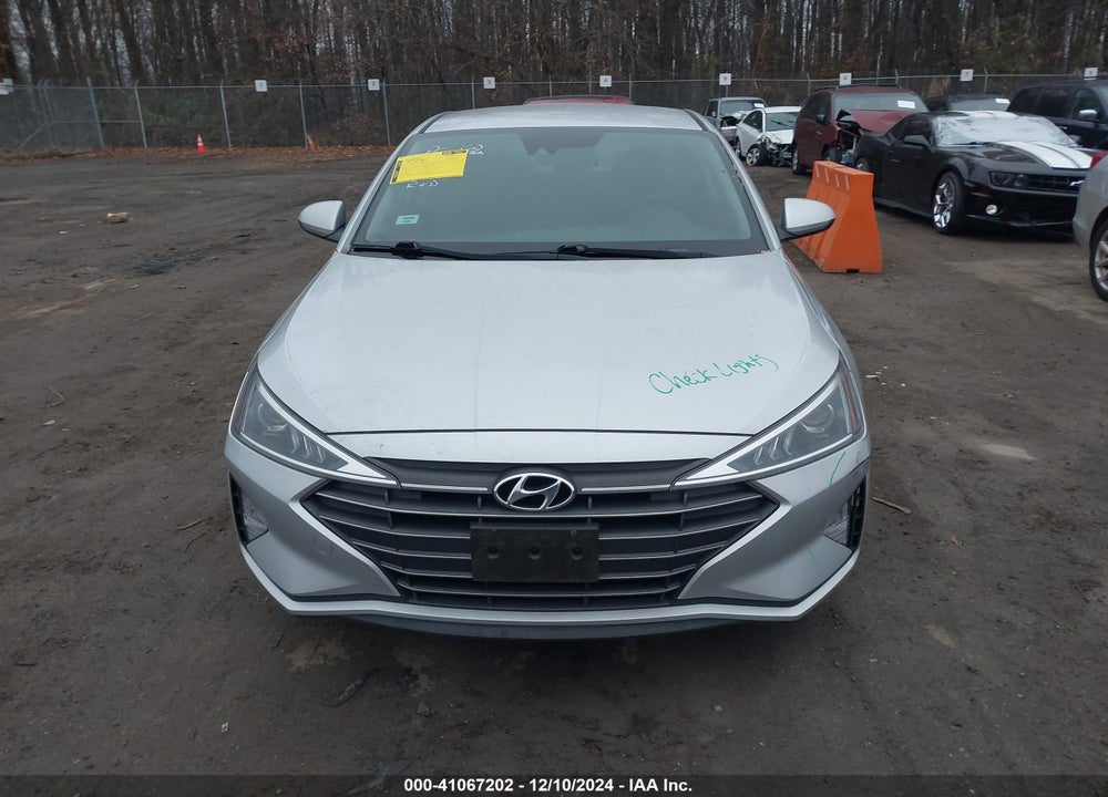 2019 HYUNDAI ELANTRA VIN: KMHD84LF8KU845512