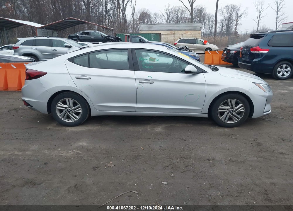 2019 HYUNDAI ELANTRA VIN: KMHD84LF8KU845512