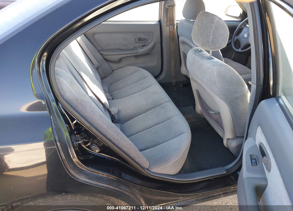 2006 HYUNDAI ELANTRA VIN: KMHDN46D26U324360
