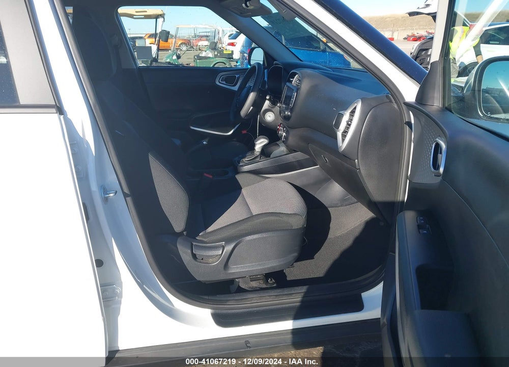 2023 KIA SOUL LX VIN: KNDJ23AU4P7845484