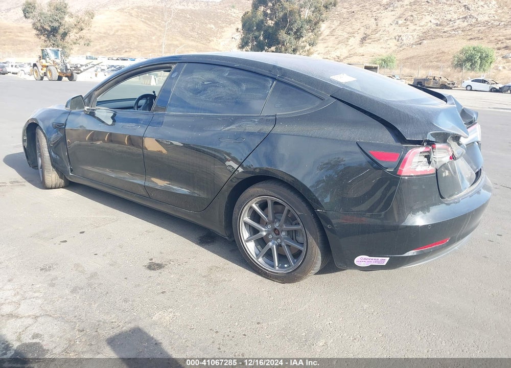 2018 TESLA MODEL 3 LONG RANGE/MID RANGE VIN: 5YJ3E1EA8JF045213