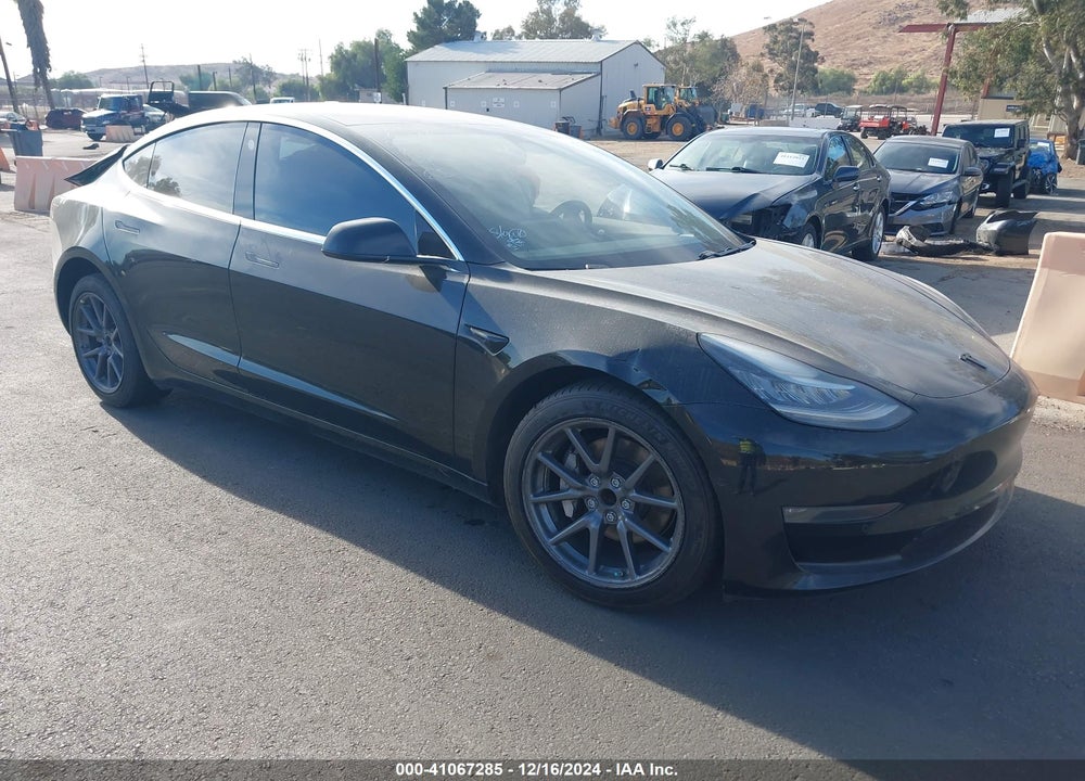 2018 TESLA MODEL 3 LONG RANGE/MID RANGE VIN: 5YJ3E1EA8JF045213